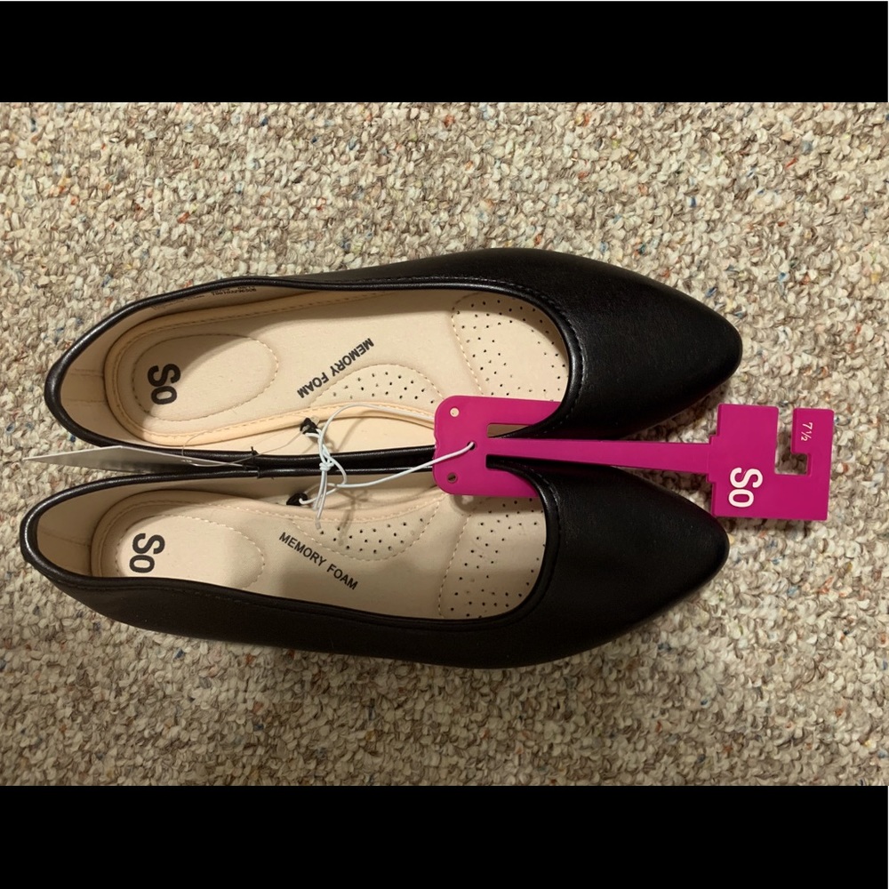 NWT black faux leather flats